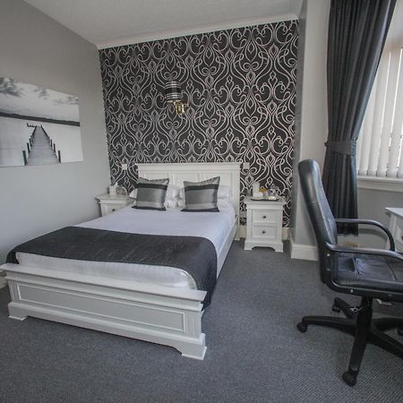 Tower House Executive Guest House Pontefract Bilik gambar