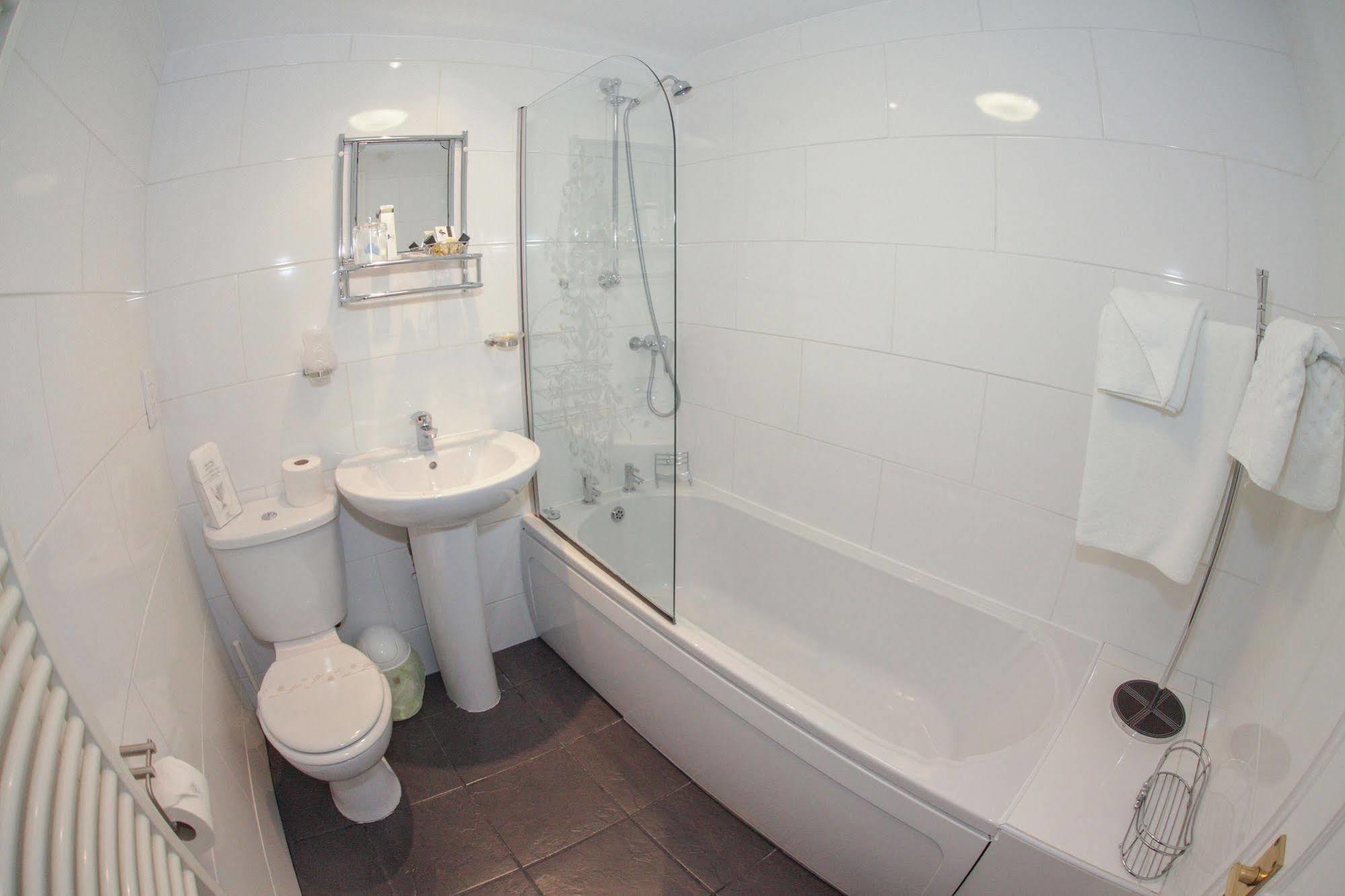 Tower House Executive Guest House Pontefract Luaran gambar