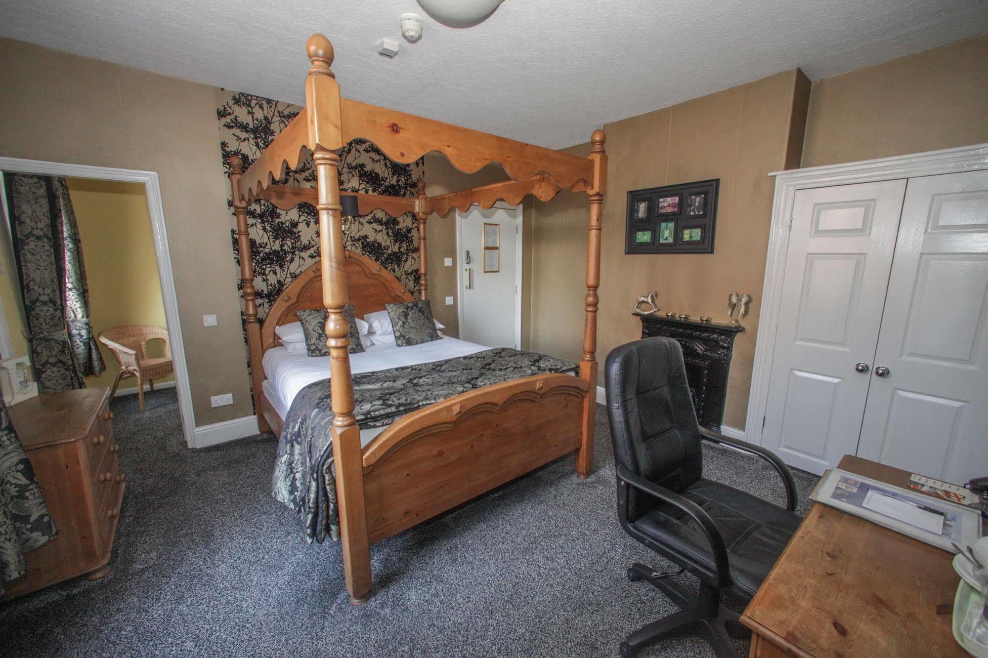 Tower House Executive Guest House Pontefract Luaran gambar